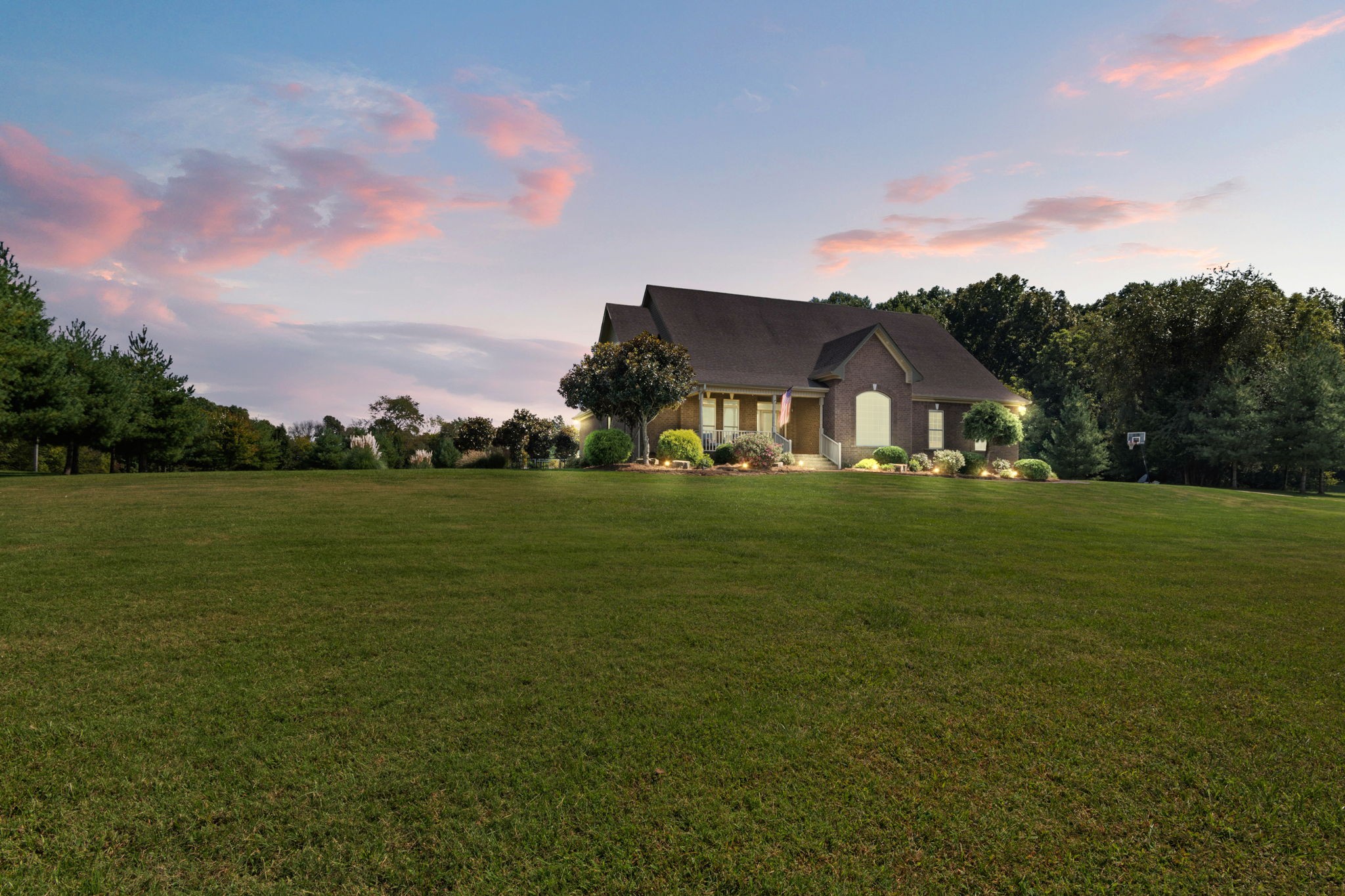 4717 Mt Zion Road Springfield, TN 37172 - Photo 27 of 34 a front view of a house with a garden