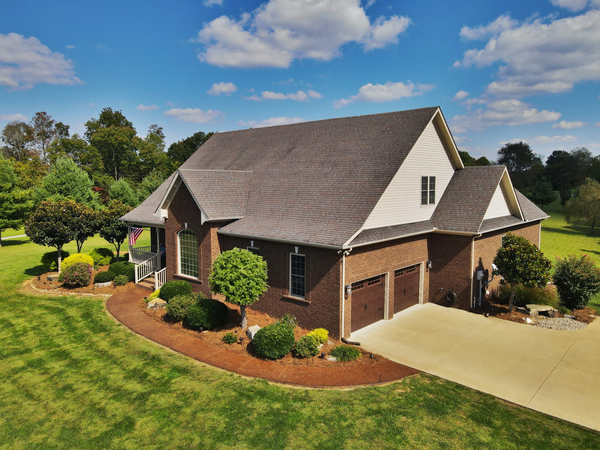 4717 Mt Zion Road Springfield, TN 37172 - Photo 4 of 34 a front view of a house with a yard