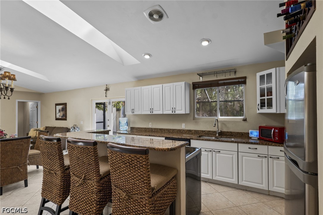 640 Desoto Boulevard South Naples, FL 34117 - Photo 8 of 34