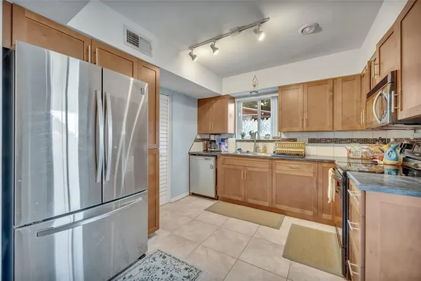 $310,000 | 715 Alcazar Avenue, Ormond Beach, FL 32174