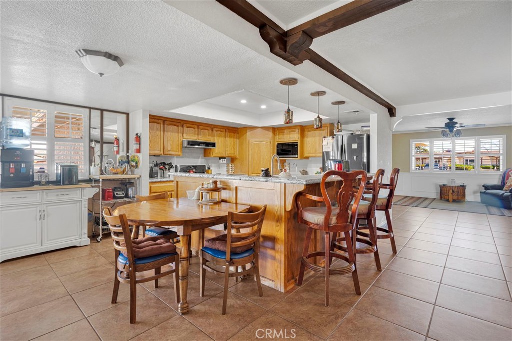 20276 Itasca Road Apple Valley, CA 92308 - Photo 16 of 62