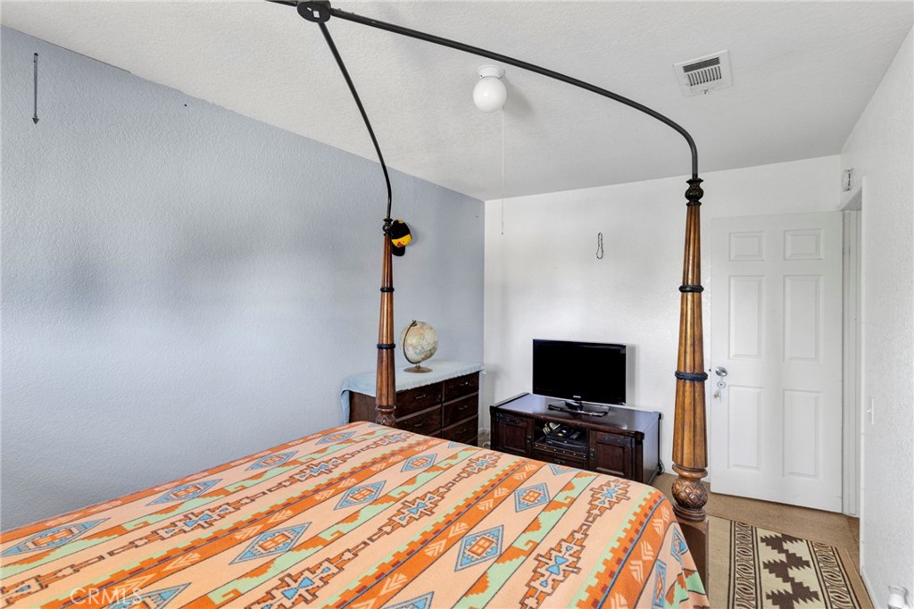 20276 Itasca Road Apple Valley, CA 92308 - Photo 36 of 62