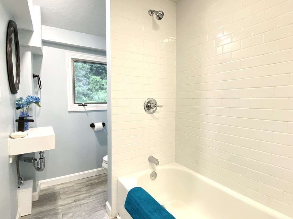 22 Brookfield Road North Brookfield, MA 01535 - Photo 20 of 39 Gallery Image 20