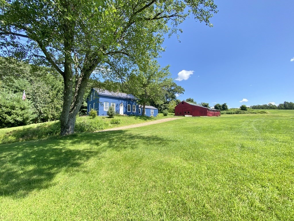 22 Brookfield Road North Brookfield, MA 01535 - Photo 2 of 39 Gallery Image 2
