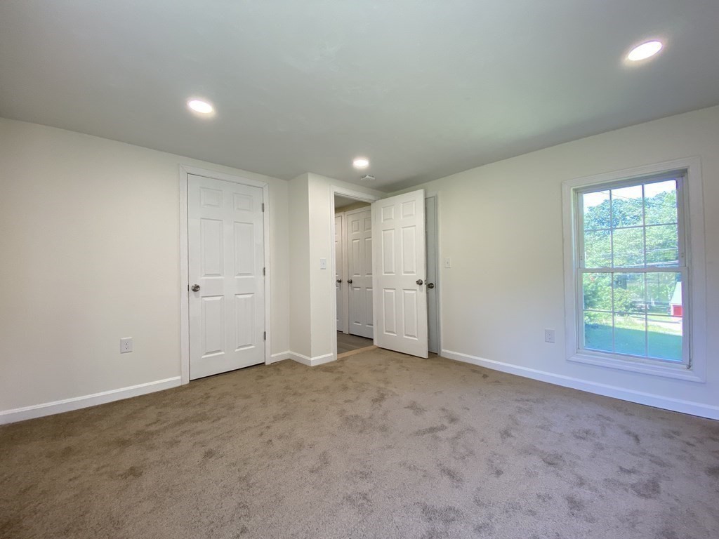 22 Brookfield Road North Brookfield, MA 01535 - Photo 23 of 39 Gallery Image 23