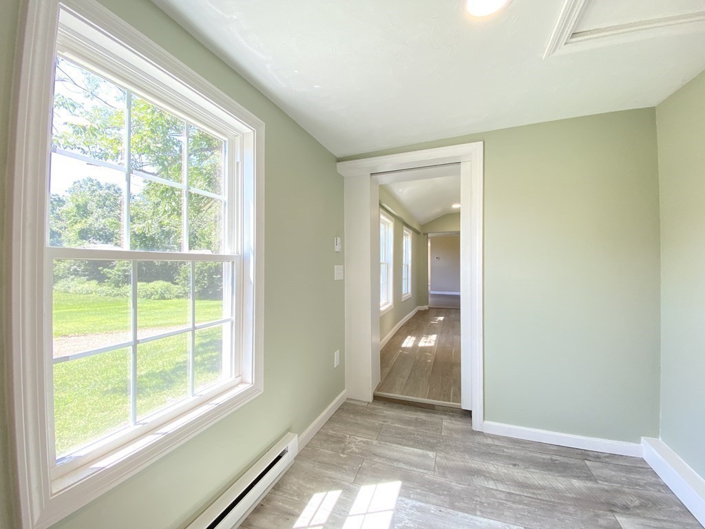 22 Brookfield Road North Brookfield, MA 01535 - Photo 7 of 39 Gallery Image 7