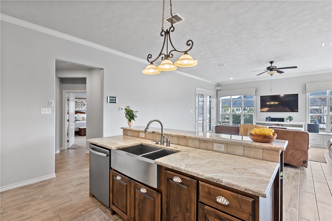 5067 Lantern Lane Bryan, TX 77808 - Photo 18 of 45