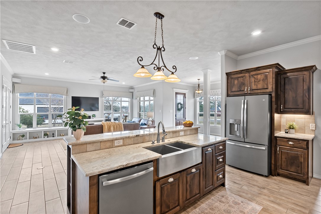 5067 Lantern Lane Bryan, TX 77808 - Photo 20 of 45