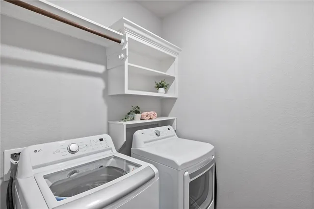 $599,900 | 5067 Lantern Lane, Bryan, TX 77808