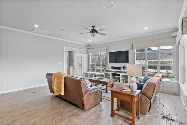 $599,900 | 5067 Lantern Lane, Bryan, TX 77808