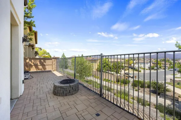 $729,000 | 1733 Cripple Creek Drive, Unit 4, Chula Vista, CA 91915