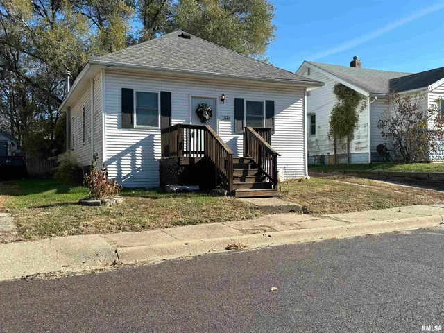 $74,900 | 1026 Mechanic Street, Pekin, IL 61554