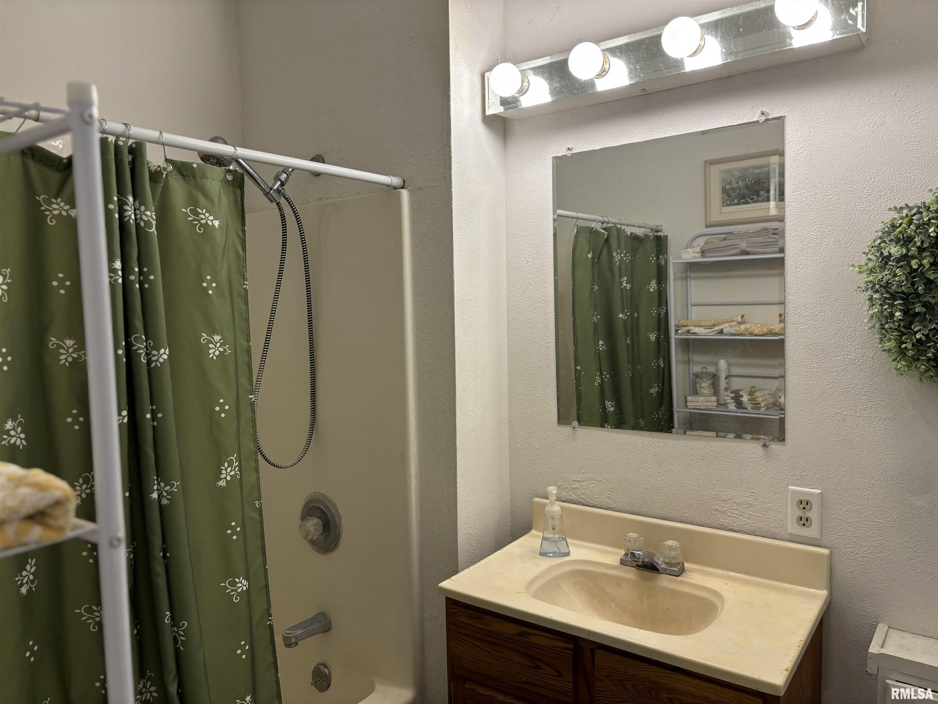 1026 Mechanic Street Pekin, IL 61554 - Photo 21 of 33