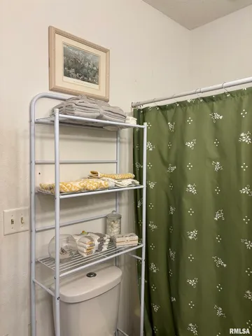 $64,900 | 1026 Mechanic Street, Pekin, IL 61554