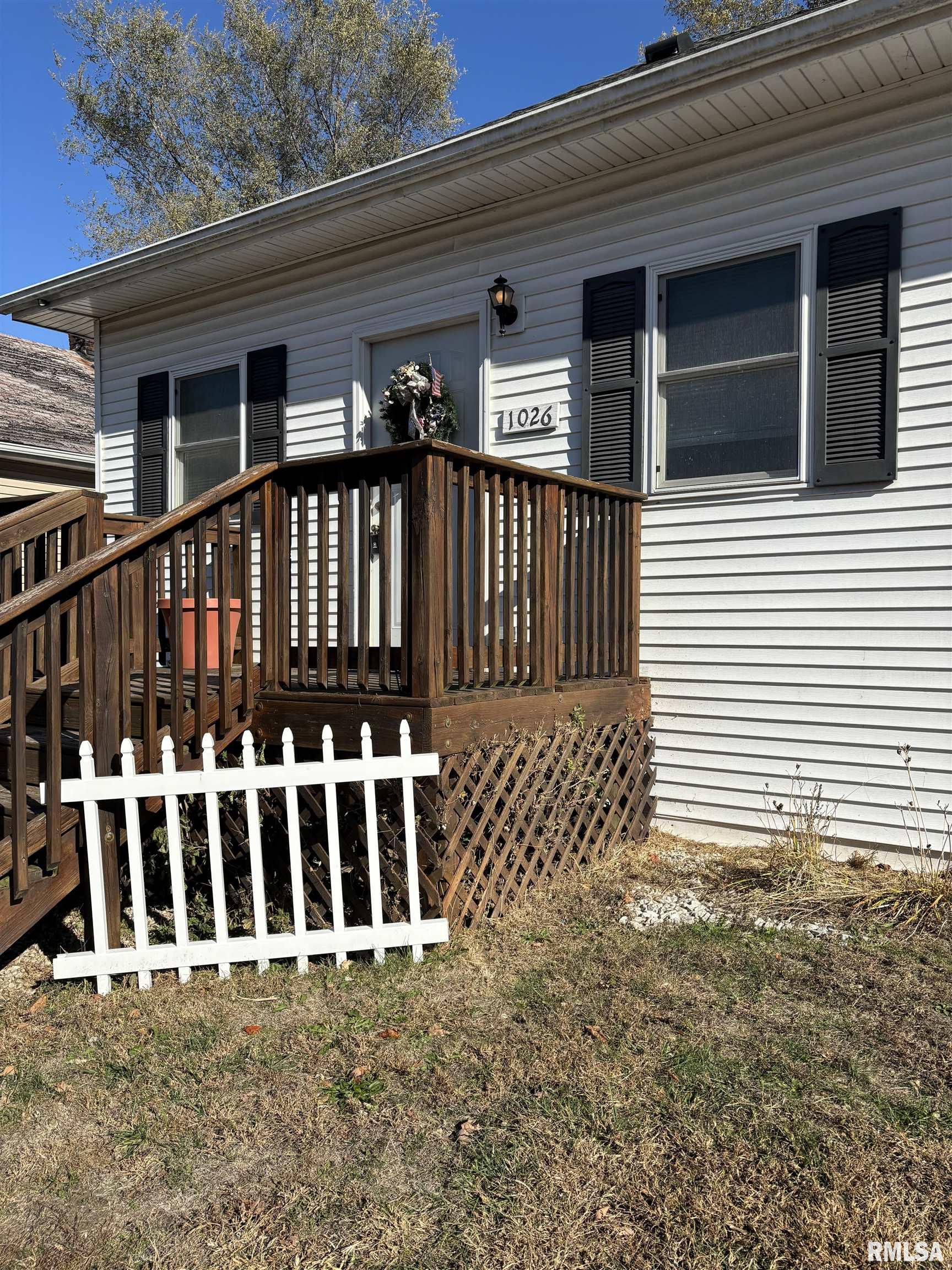 1026 Mechanic Street Pekin, IL 61554 - Photo 3 of 33