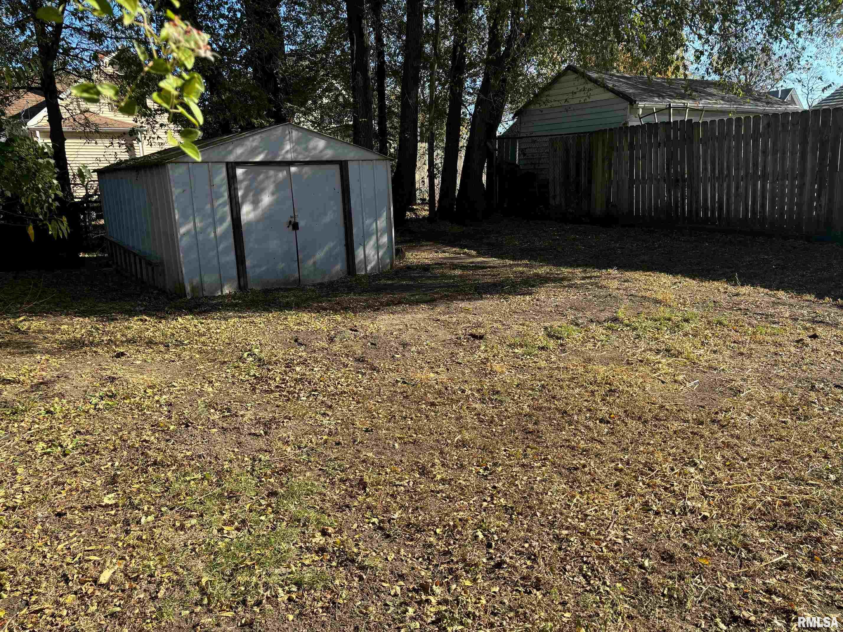 1026 Mechanic Street Pekin, IL 61554 - Photo 31 of 33