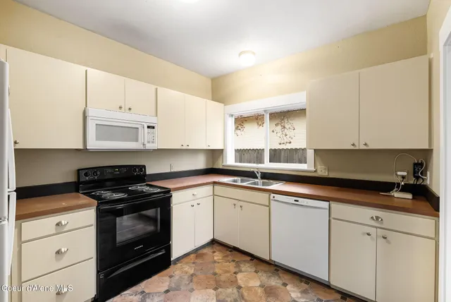 $619,500 | 316 Lavina Avenue, Sandpoint, ID 83864