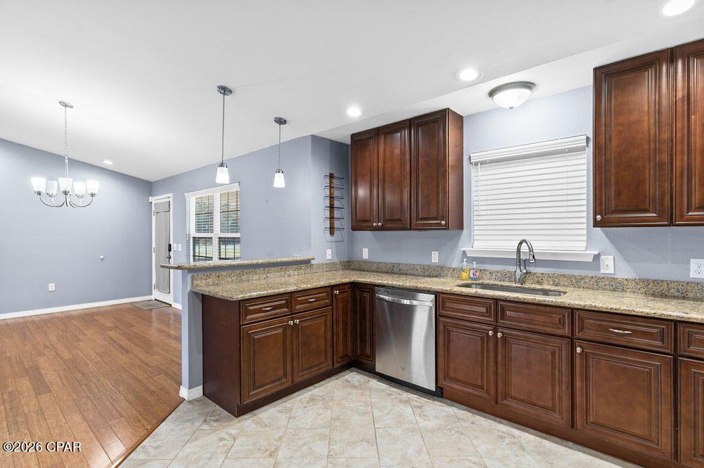 561 Lakepointe Drive Chipley, FL 32428 - Photo 14 of 41