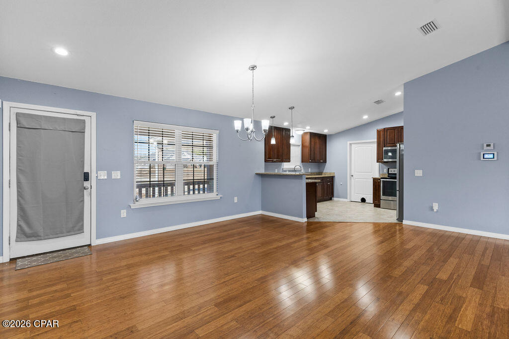 561 Lakepointe Drive Chipley, FL 32428 - Photo 10 of 41