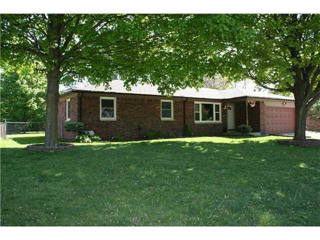 4395 Clifford Road Brownsburg, IN 46112 - Photo 4 of 24 Gallery Image 4