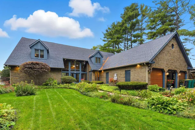 $1,699,999 | 769 River Pointe Place, Mishawaka, IN 46544