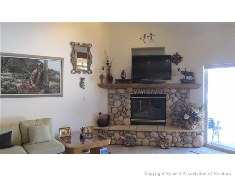 75 Lookout Ridge Drive, Unit 75 Dillon, CO 80435 - Photo 2 of 25 Gallery Image 2