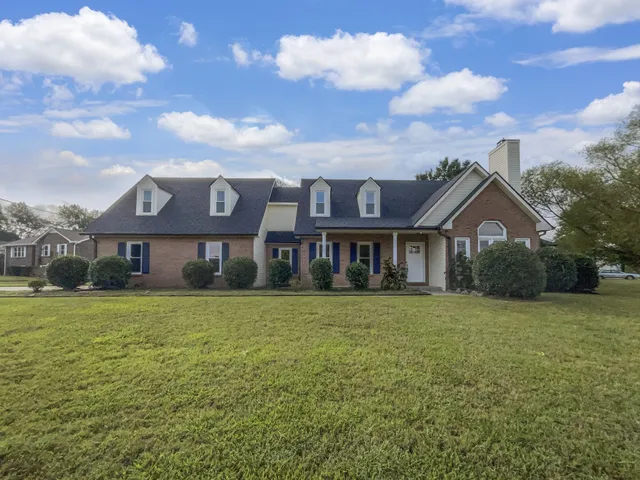 $405,000 | 2592 Emerald Court, Clarksville, TN 37042
