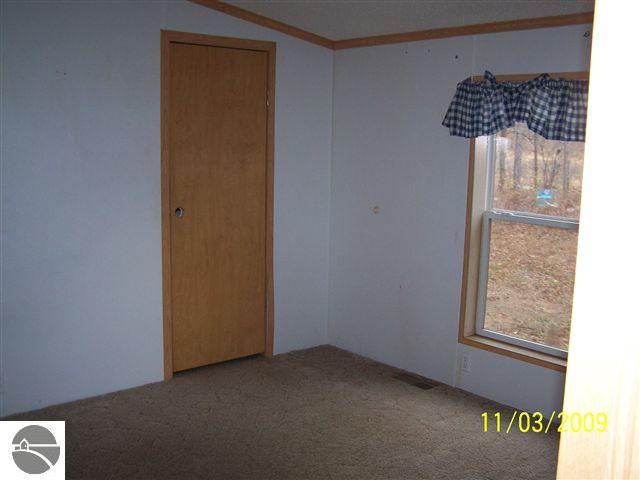 21824 Nicholas Lane Reed City, MI 49677 - Photo 6 of 6 1715824-5.JPG