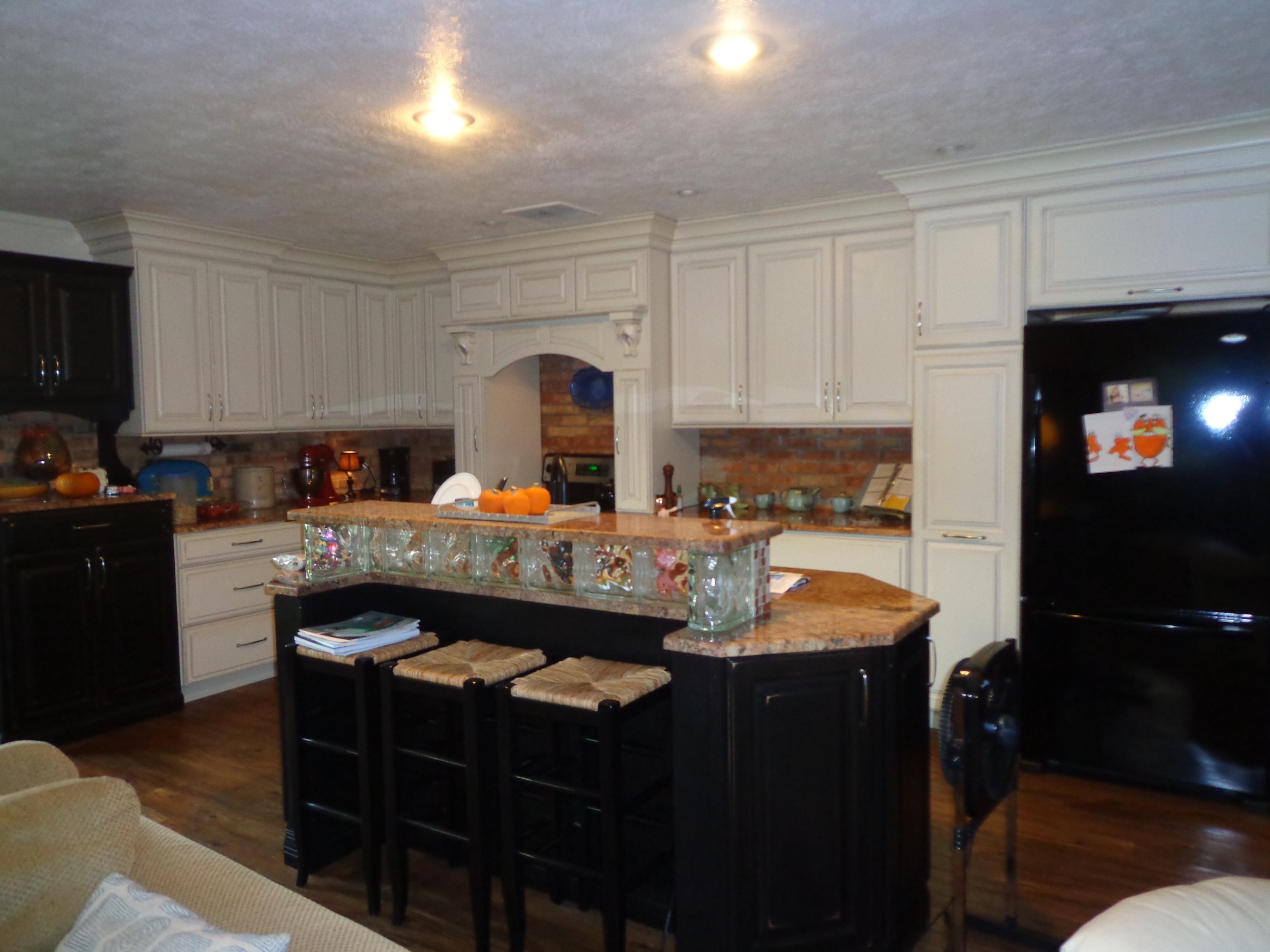 2001 South Brocksmith Road Fort Pierce, FL 34945 - Photo 8 of 24 Custom kitchen with island