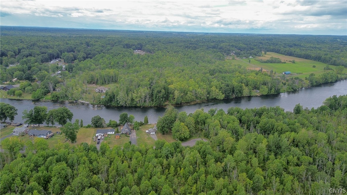 9767 Ethel Road Clay, NY 13029 - Photo 15 of 41 Gallery Image 15