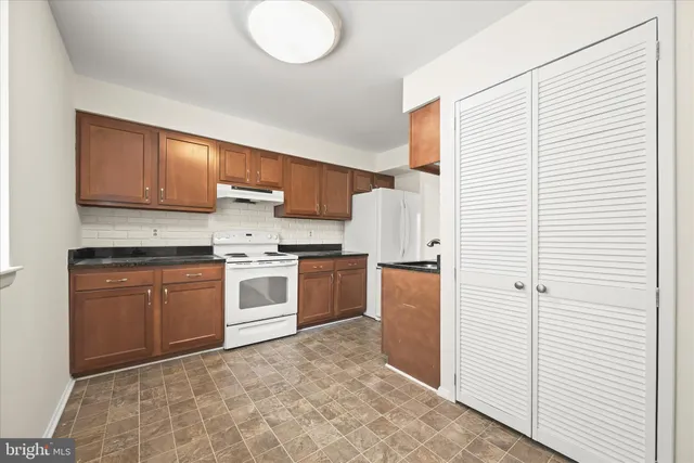 $400,000 | 7020 Knighthood Lane, Columbia, MD 21045