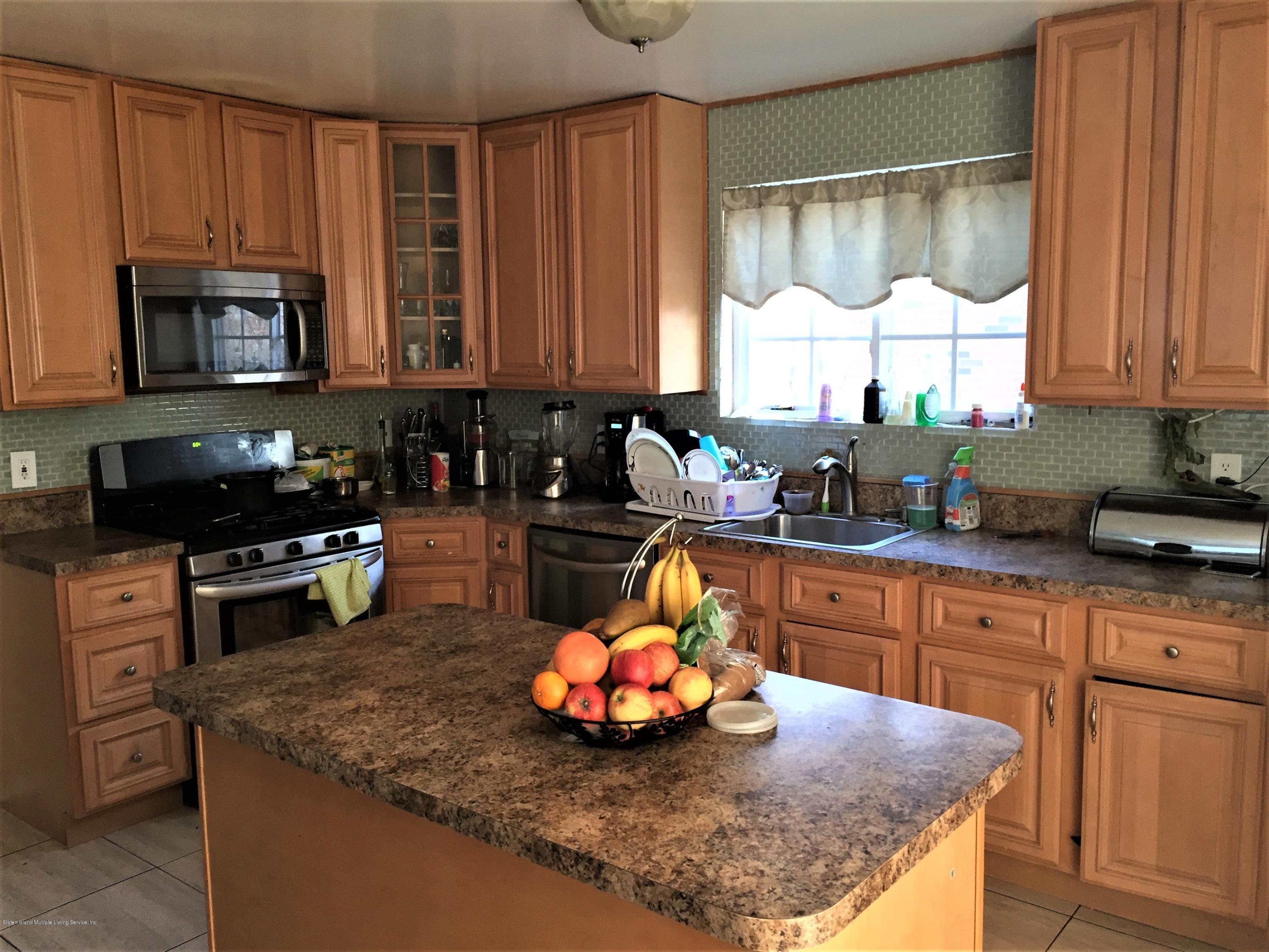 268 Harbor Road Staten Island, NY 10303 - Photo 6 of 48 IMG_4752