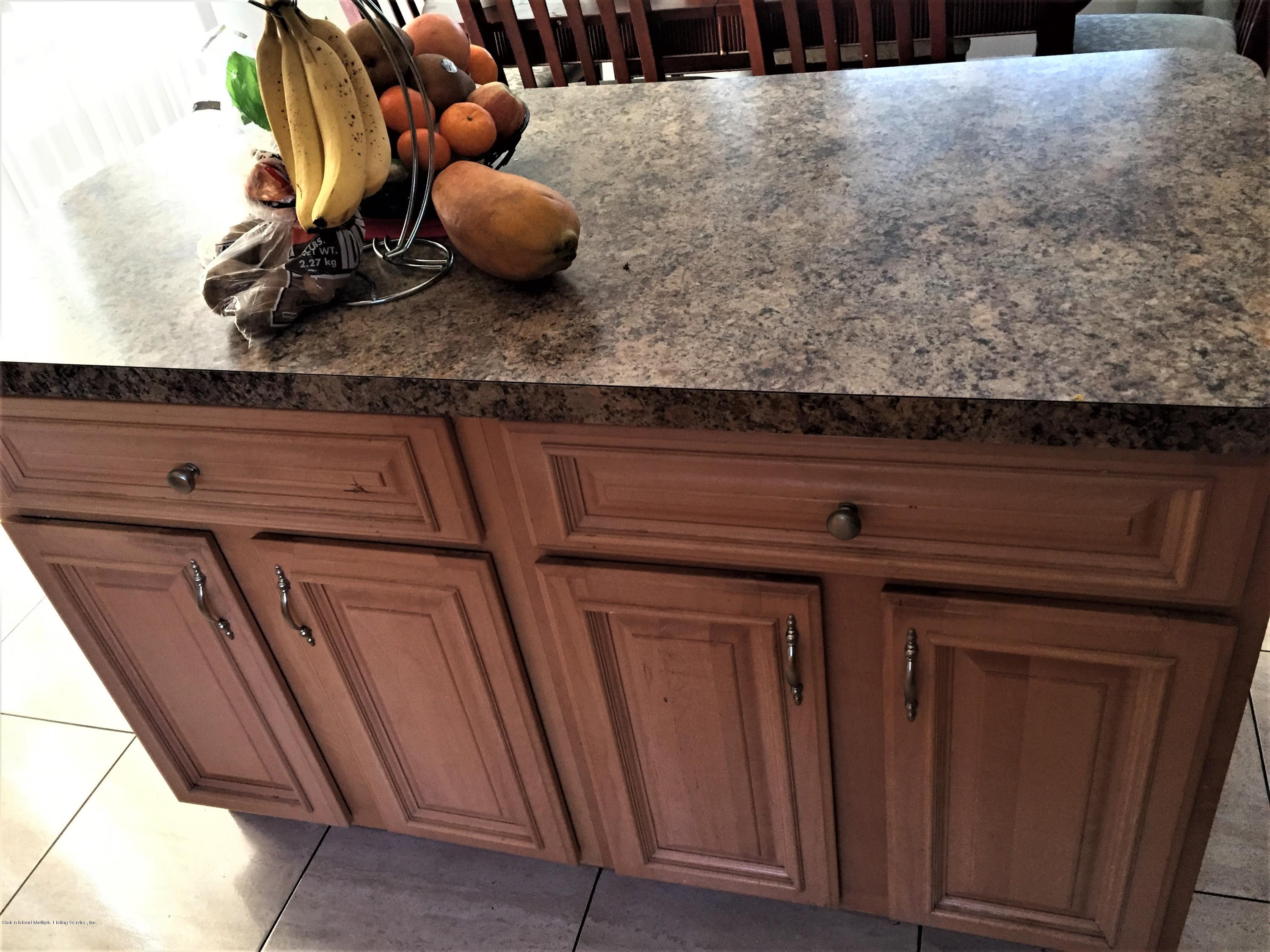 268 Harbor Road Staten Island, NY 10303 - Photo 8 of 48 IMG_4749