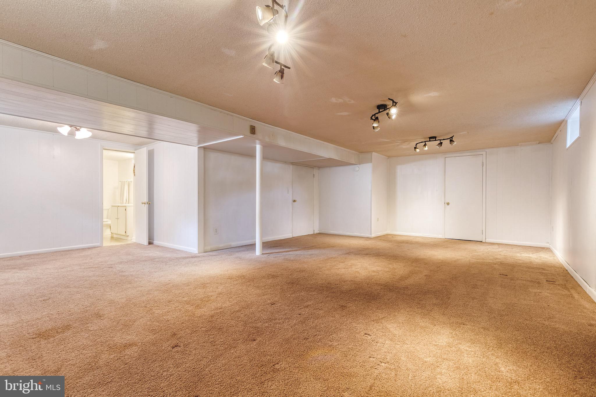 226 Highmeadow Road Reisterstown, MD 21136 - Photo 17 of 34