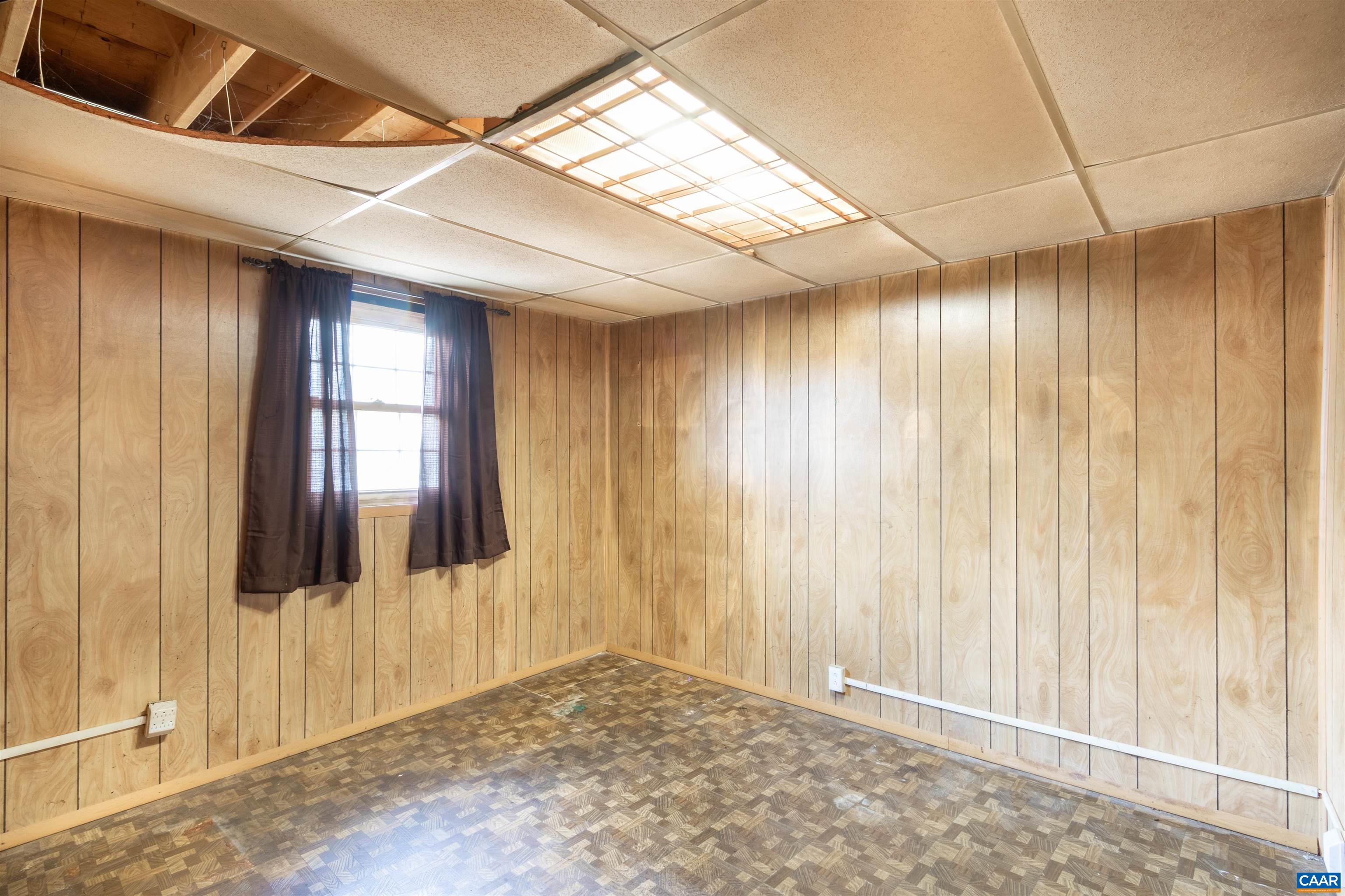 187 Warmar Road Ruckersville, VA 22968 - Photo 34 of 35 a view of an empty room with a window