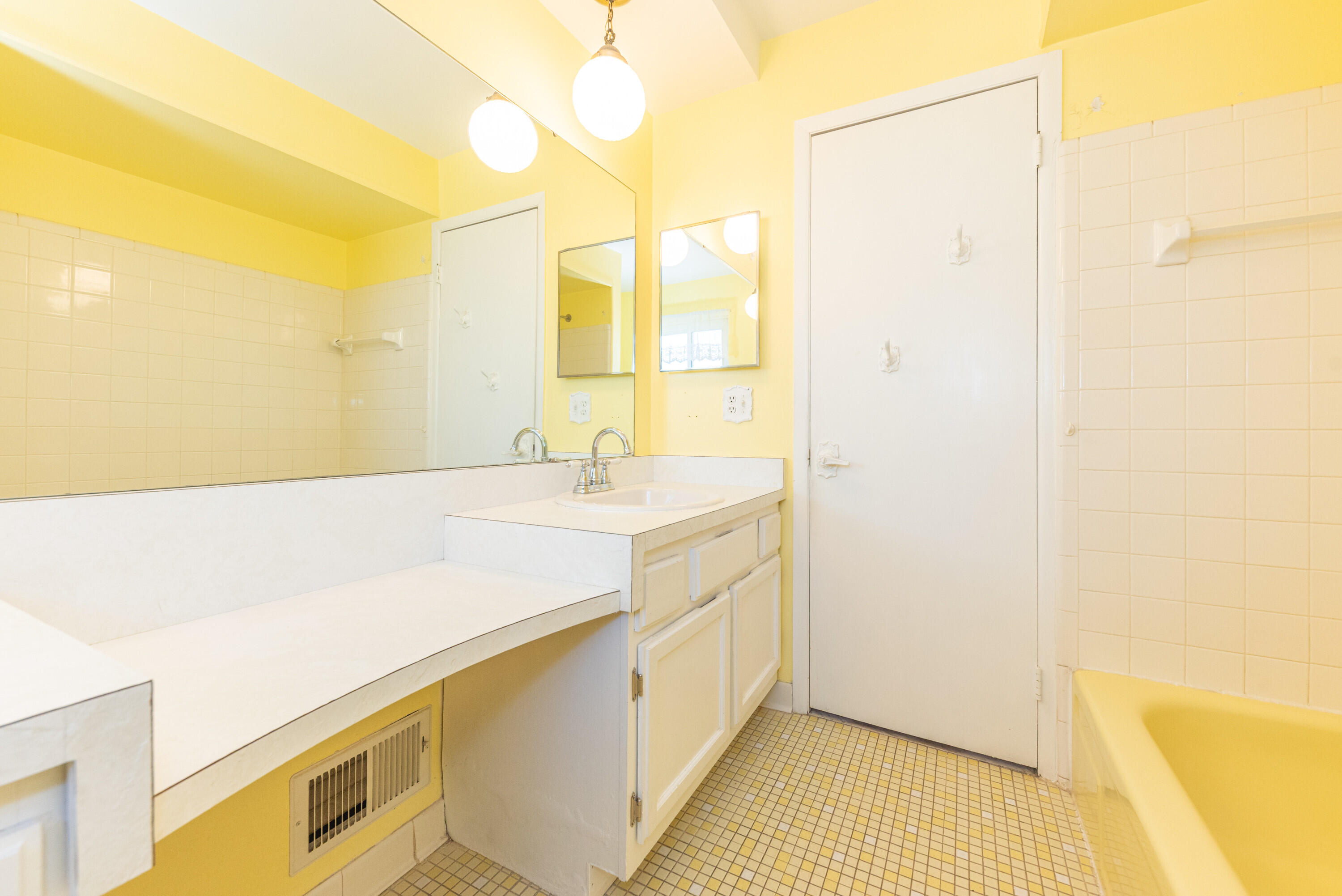 5806 Wedgewood Road Canton, MI 48187 - Photo 35 of 50 034_26
