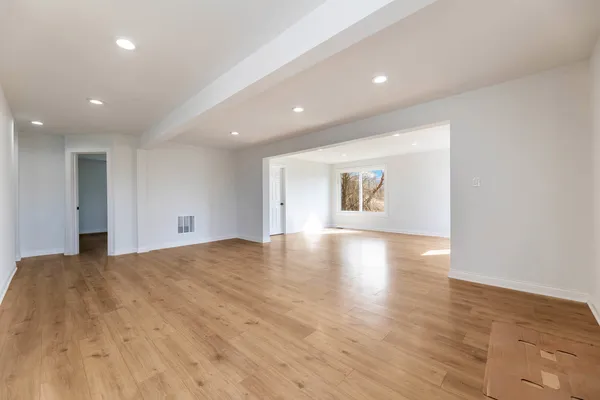 $400,000 | 21835 1/2 Richton Road, Matteson, IL 60443