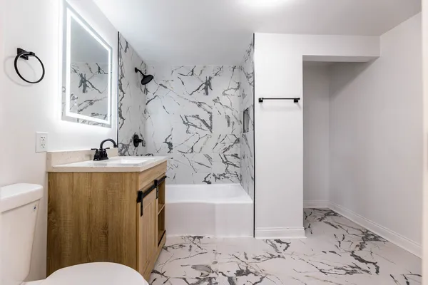 $400,000 | 21835 1/2 Richton Road, Matteson, IL 60443