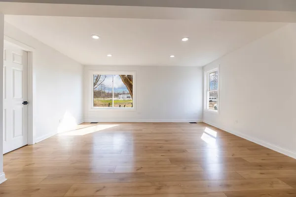 $400,000 | 21835 1/2 Richton Road, Matteson, IL 60443