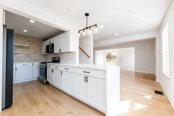 $400,000 | 21835 1/2 Richton Road, Matteson, IL 60443