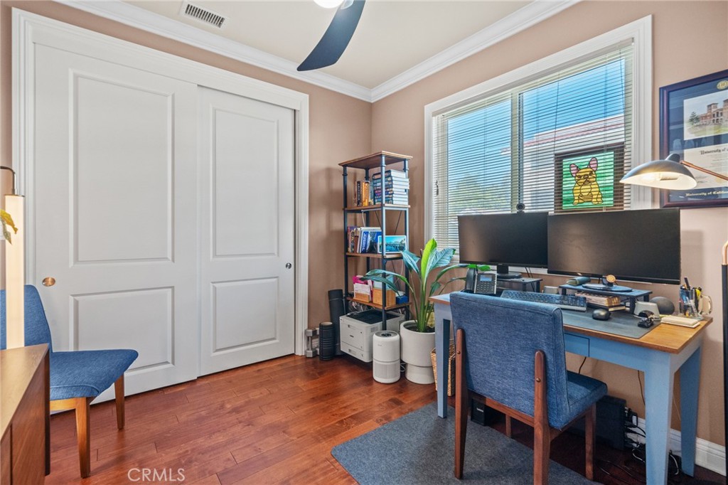 204 Sheldon Street El Segundo, CA 90245 - Photo 11 of 15 a workspace with furniture and a window