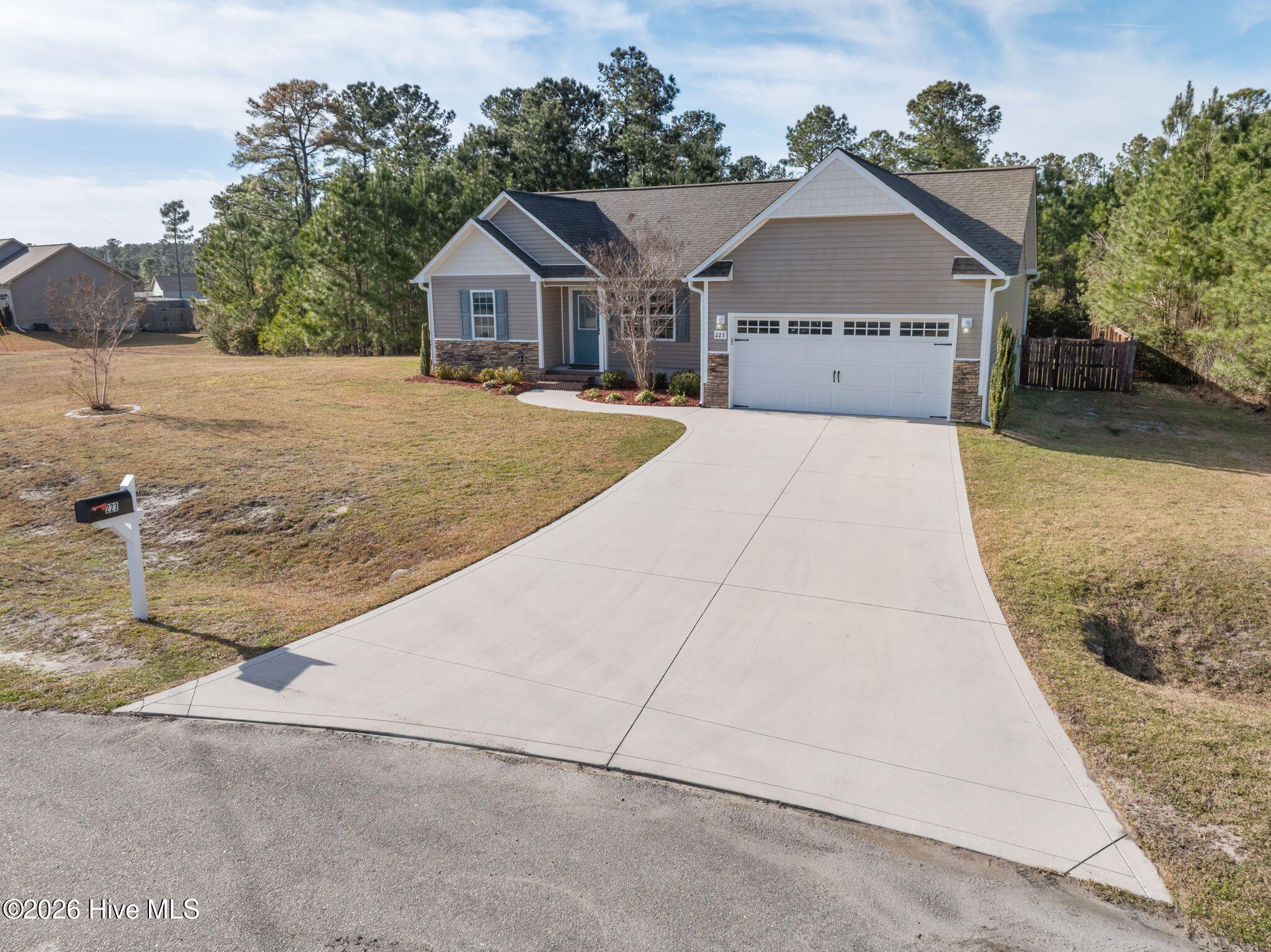 223 Lockwood Court Hubert, NC 28539 - Photo 35 of 43 16-web-or-mls-15