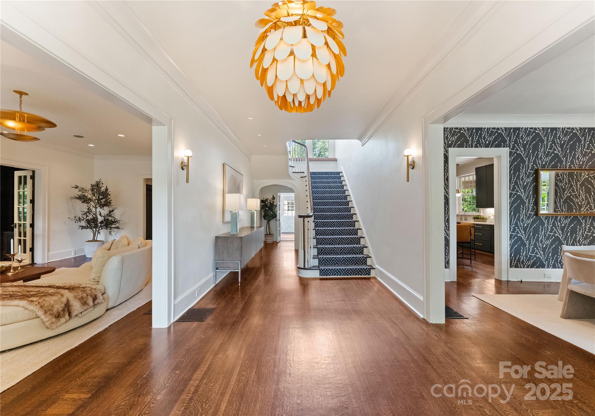 1137 Queens Road West Charlotte, NC 28207 - Photo 4 of 47 Gallery Image 4