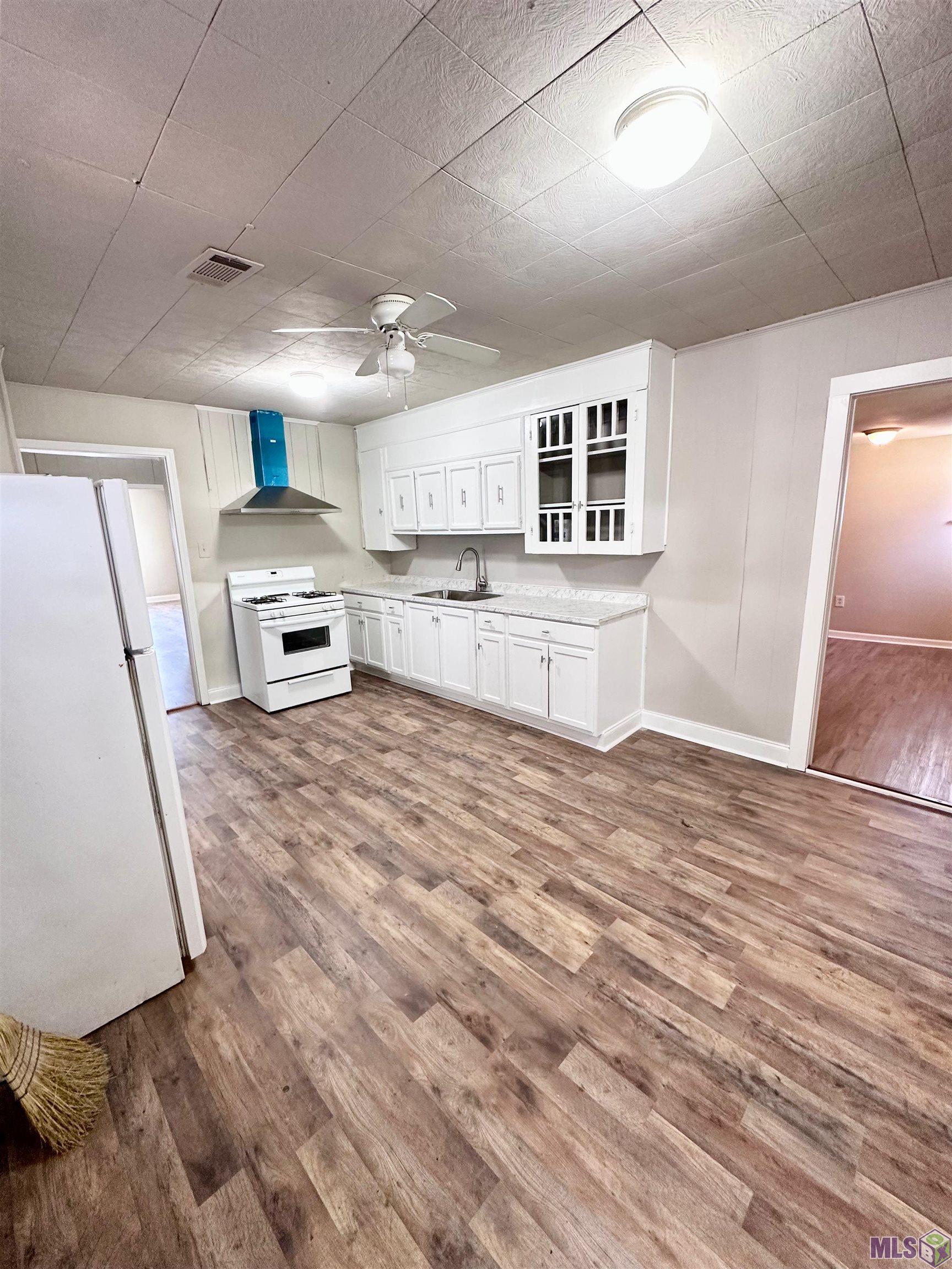 3835 Sherwood Street Baton Rouge, LA 70805 - Photo 5 of 9