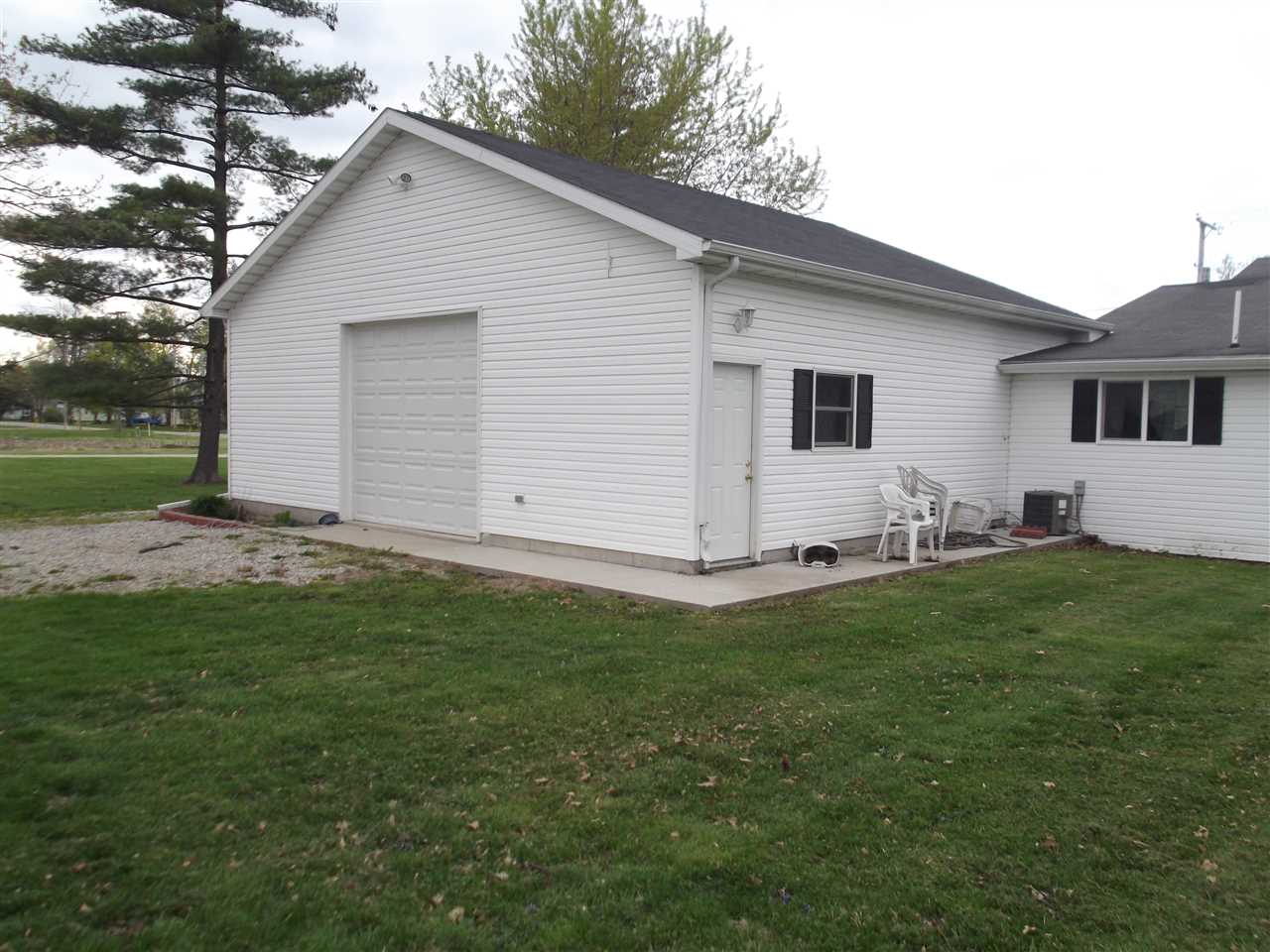 115 East Fuson Road Muncie, IN 47302 - Photo 9 of 18