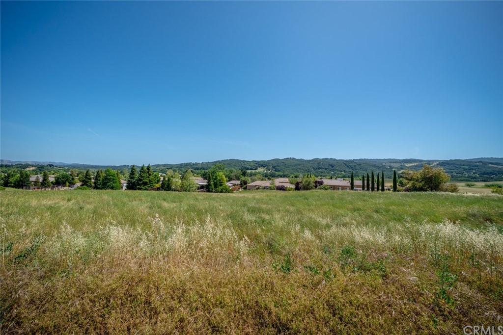 1675 Via Rojas Templeton, CA 93465 - Photo 18 of 60 a view of an ocean