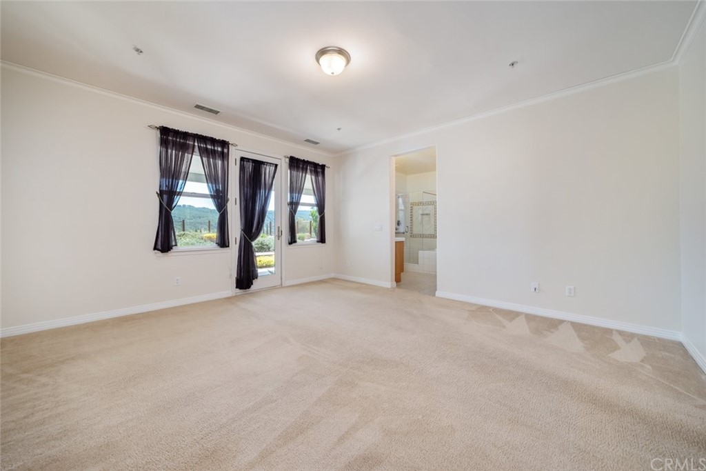 1675 Via Rojas Templeton, CA 93465 - Photo 28 of 60 an empty room with windows