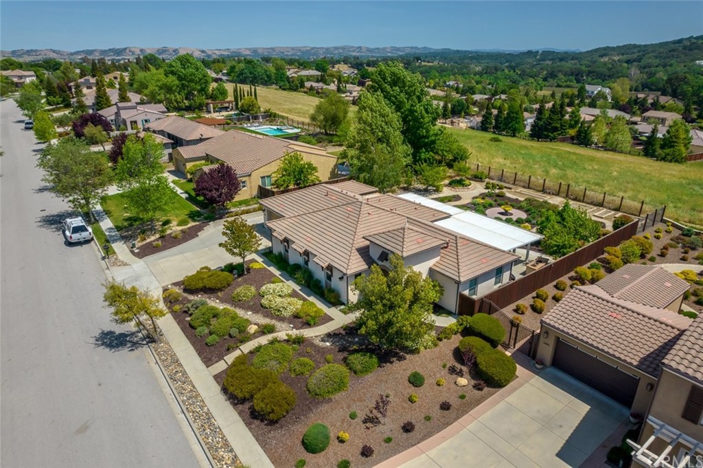 1675 Via Rojas Templeton, CA 93465 - Photo 44 of 60 an aerial view of a house with a garden