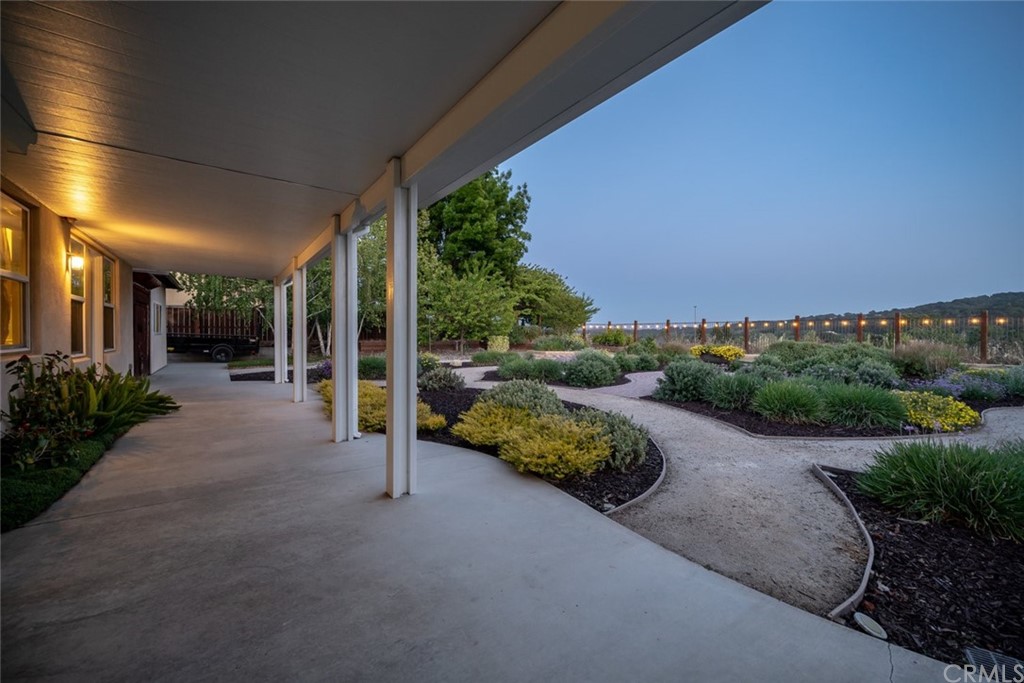 1675 Via Rojas Templeton, CA 93465 - Photo 52 of 60 a view of a garden with an outdoor seating