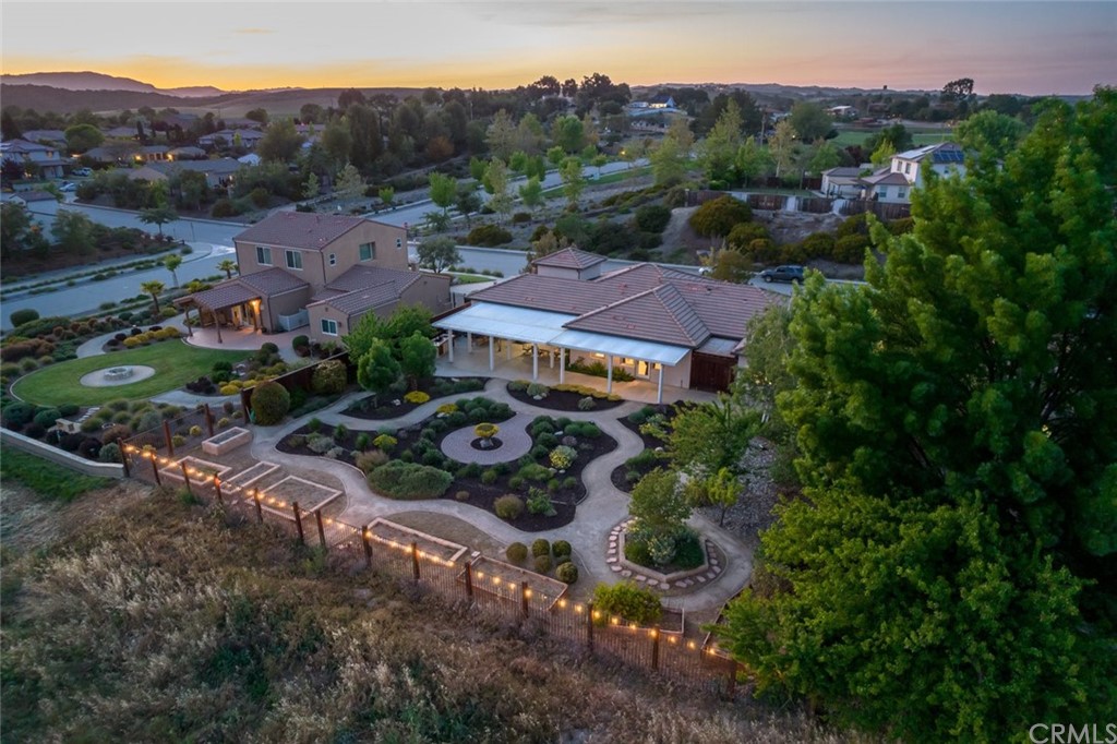 1675 Via Rojas Templeton, CA 93465 - Photo 59 of 60 an aerial view of multiple house
